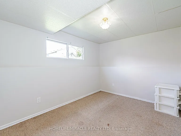 36 Poplar Cres #BASEMENT — Photo 6