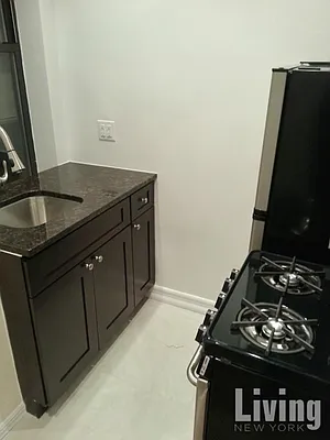 Rented by Living New York | media 7