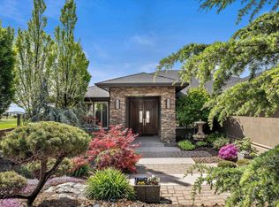2975 Riverbend Dr, Richland, WA 99354
