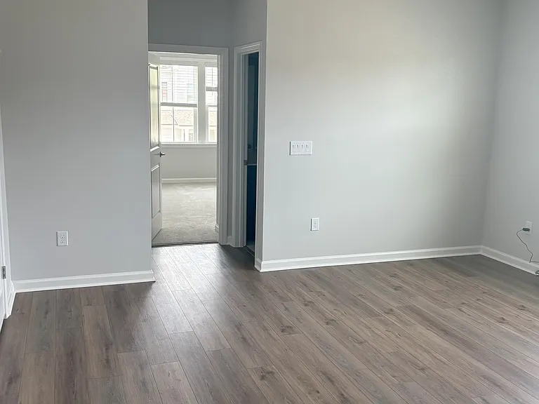 152 Highpointe Dr — Photo 21