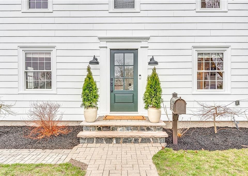 165 Dover Ave, East Providence, RI 02914 Zillow