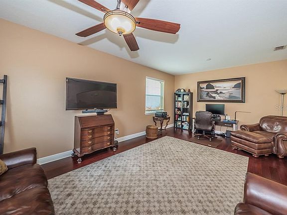 4th image of 3857 Evergreen Oaks Dr