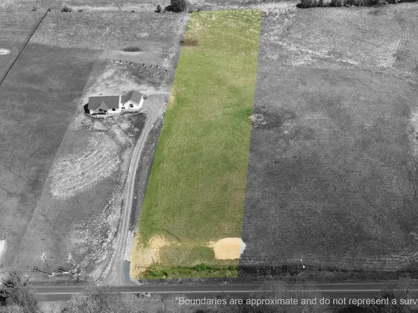 Ladd Rd, Waynesboro, VA 22980