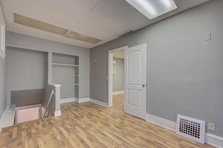 767 W Windlake Ave duplex — Photo 2