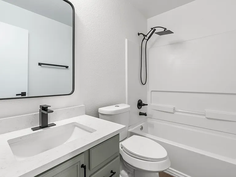 2110 Nogales Trl — Photo 22