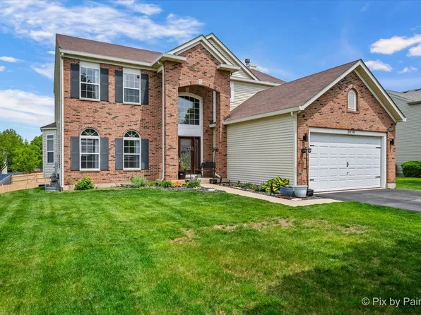 2030 Westbury Ln, Aurora, IL 60502