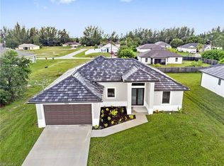 2741 NW 4th St, Cape Coral, FL 33993
