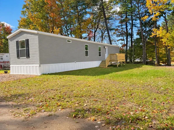 14 Brookwood Court, Lisbon, ME 04252