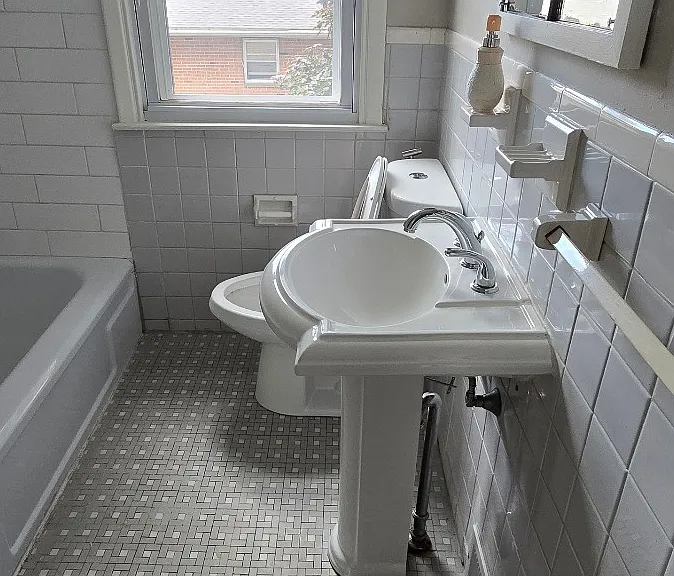 446 Evergreen Ave #2 — Photo 5