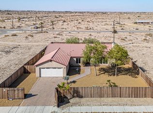 1035 Treasure Dr, Thermal, CA 92274