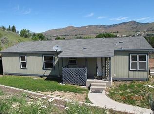 1018 S Sanders St, Chelan, WA 98816