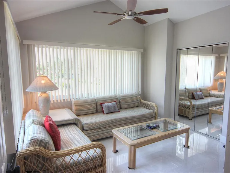 270 Bella Vista Ct N #70 — Photo 4