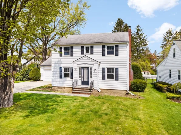 2807 Smith Dr, Endwell, NY 13760