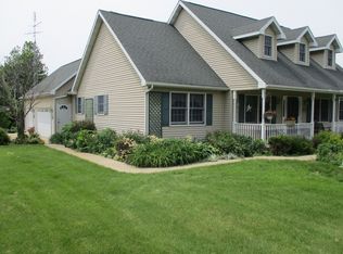 26968 Penrose Rd, Sterling, IL 61081