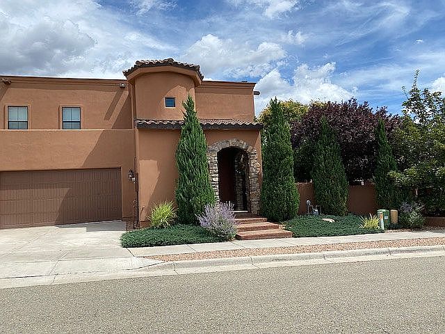 1st image of 3170 Viale Tresana