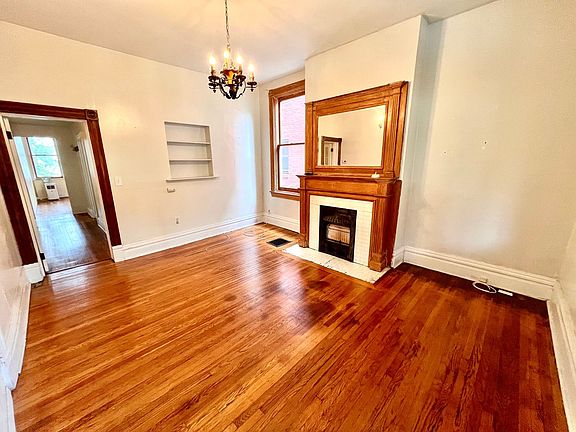 2nd image of 5735 Howe St APT 1