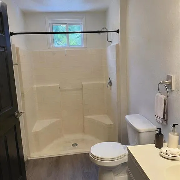 308 E Adalee St #B — Photo 9