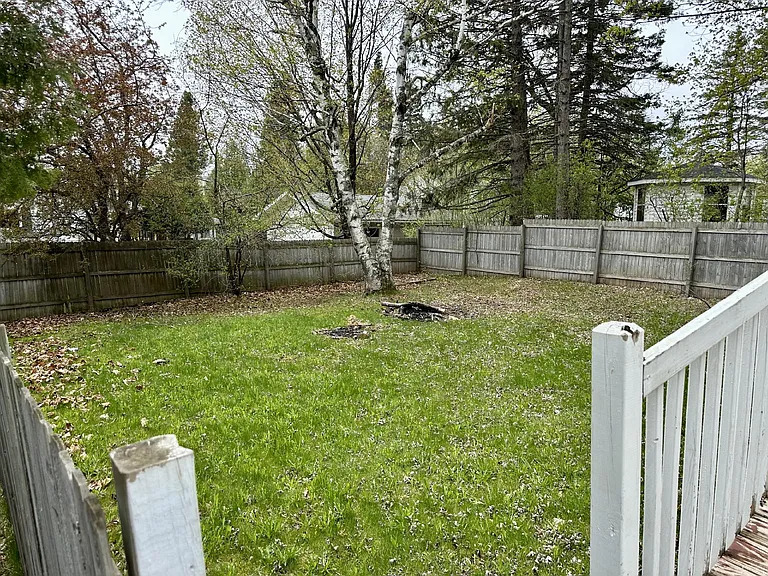 2731 Triggs Ave — Photo 15