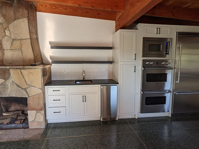 10411 Hebron Ln — Photo 23