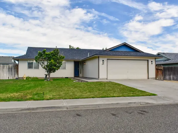 6107 Dodger Dr, Pasco, WA 99301