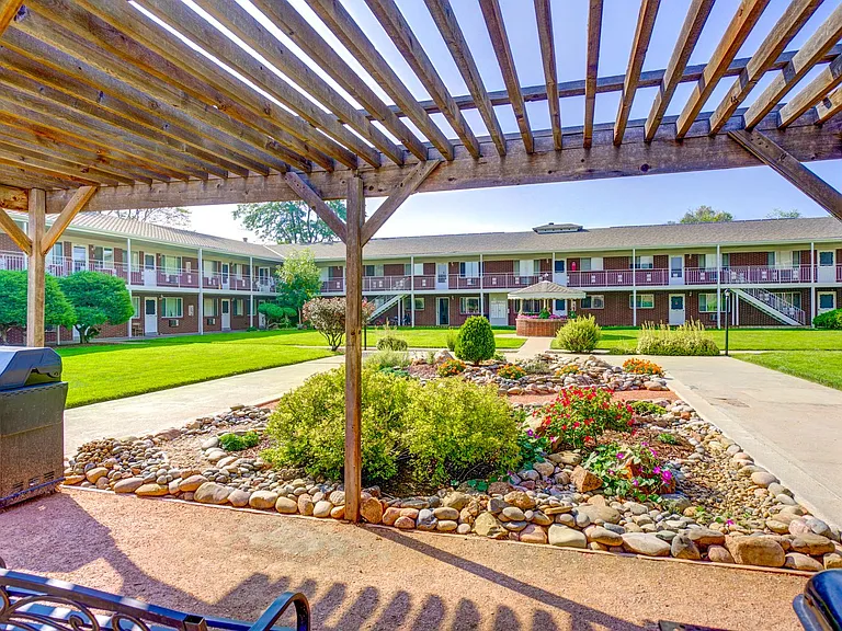 Lampliter Apartments — Photo 57