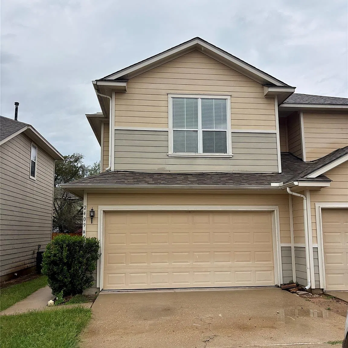 4 bed, 2.5 bath, 1515 sqft, $1,850 — Photo 1