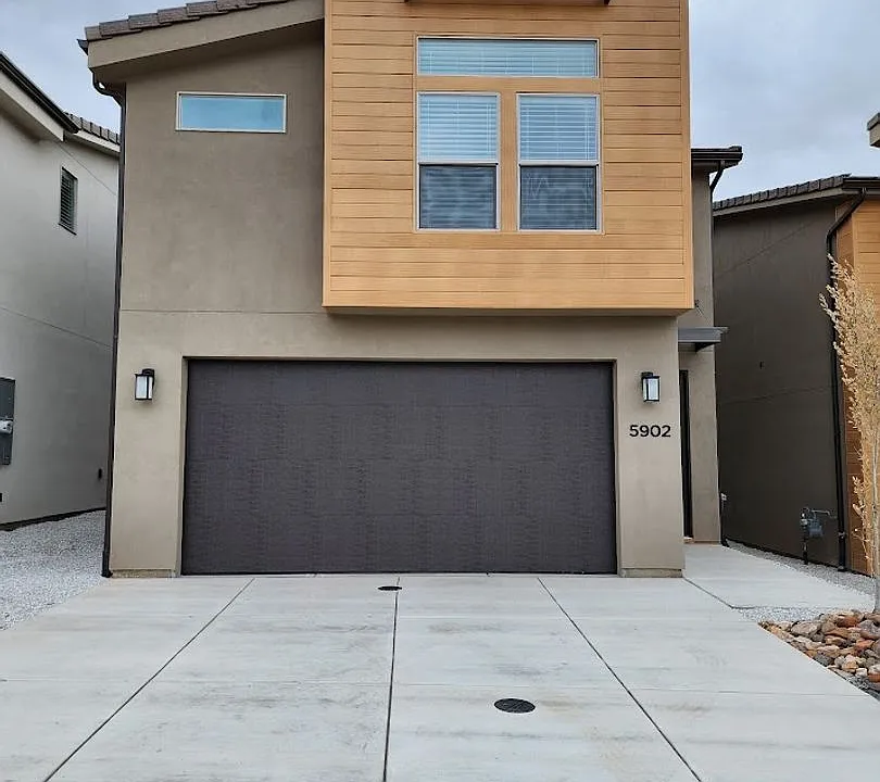 5902 S Legolas Ln