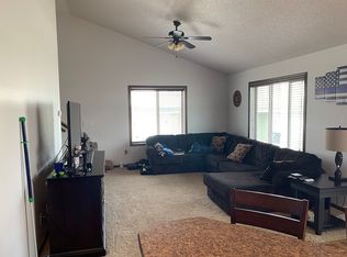 1313 Westport Beach Way, West Fargo, ND