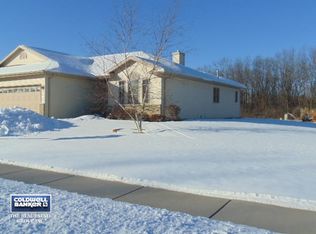 2124 Paul Rd, Manitowoc, WI 54220