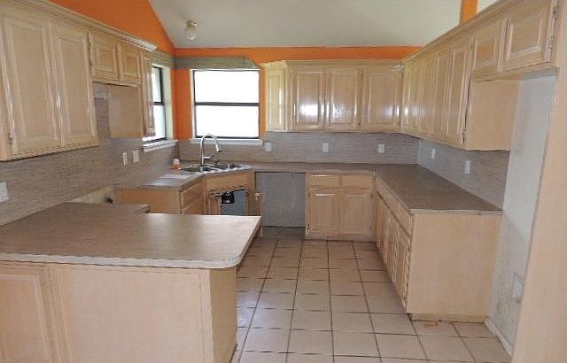 2nd image of 713 SW 153rd St