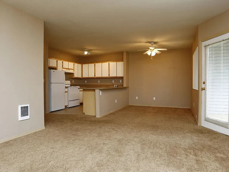 Kitchen/Living area Kitchen/Living area