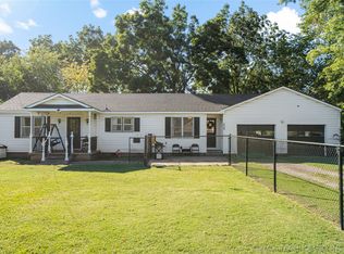 418 N Elm St, Jenks, OK 74037