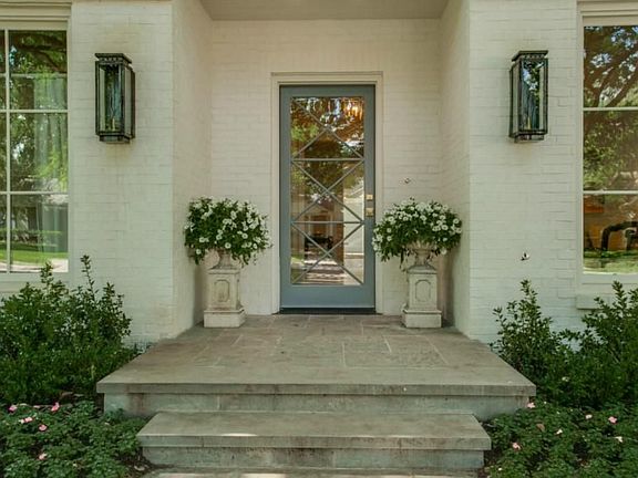 2nd image of 4611 Belclaire Ave