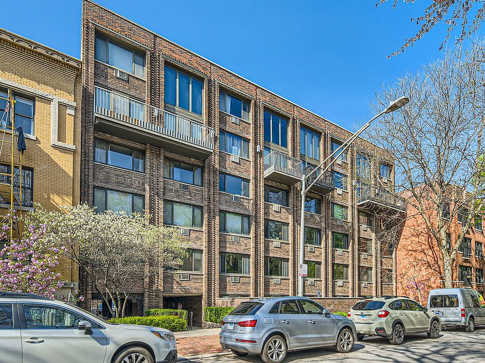 1st image of 644 W Arlington Pl APT 2J