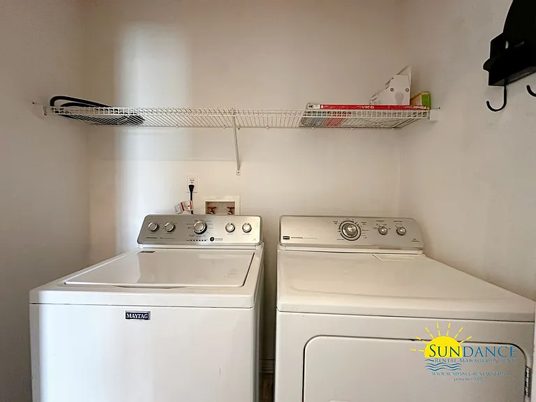 1870 Whispering Oaks Ln — Photo 14
