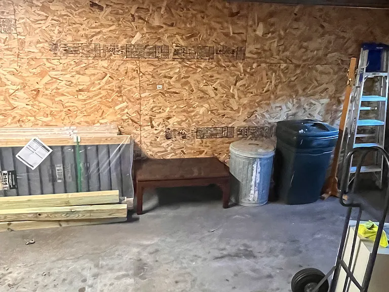 1 car garage available- Owner will occupy other garage bay
