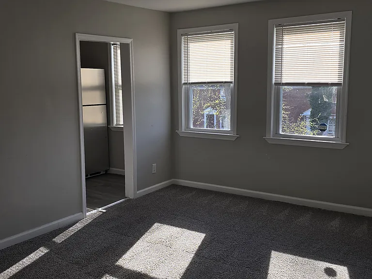 5542 Midwood Ave #2 — Photo 9