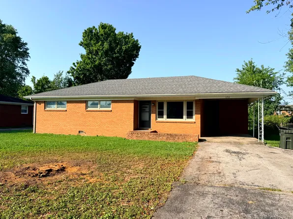 1711 Clarence Dr, Hopkinsville, KY 42240