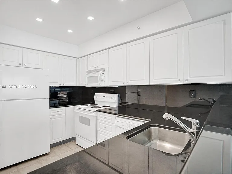 2501 S Ocean Dr #624 — Photo 6