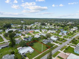 206 Rio Mar Dr, Port Saint Lucie, FL 34952