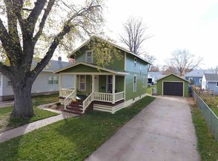 1418 Avenue D, Gothenburg, NE 69138