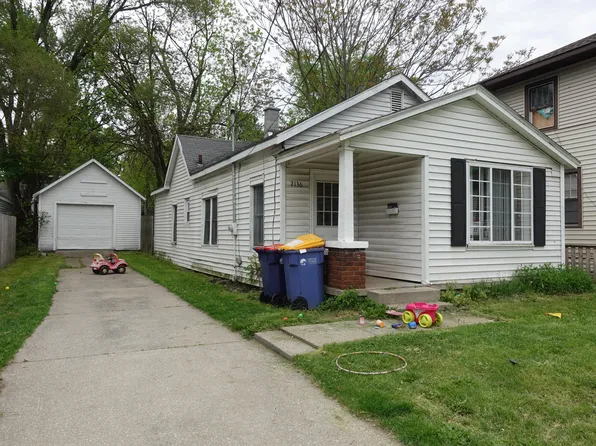2136 Stafford Ave SW, Grand Rapids, MI 49507