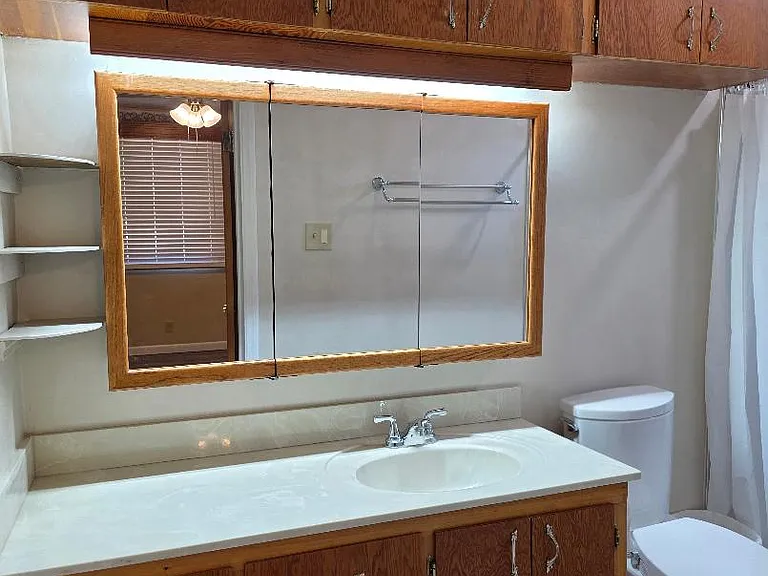 5651 W Louisiana St — Photo 7