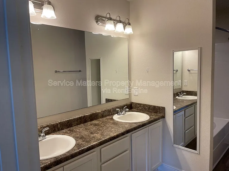 7954 Nalo Creek Loop — Photo 11