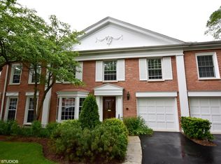 714 York Ct, Northbrook, IL 60062