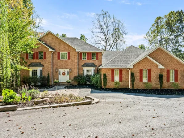108 Fox Meadows Rd, Lynchburg, VA 24503