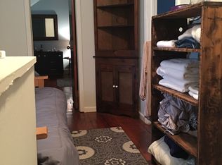 320 W German St, Shepherdstown, WV 25443