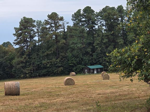 4th image of 999 Moores Chapel Rd