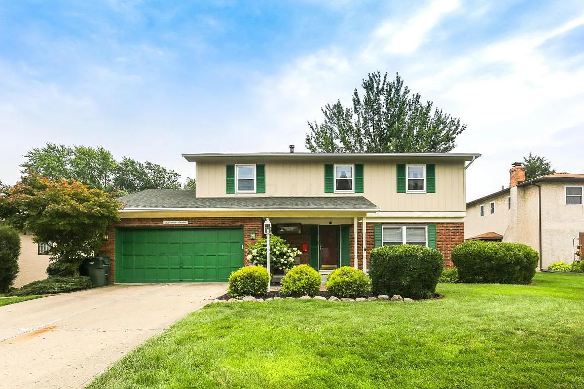 1711 Harrington Dr photo 1