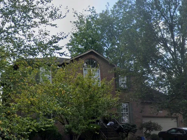 11704 Saratoga Woods Ct, Louisville, KY 40299